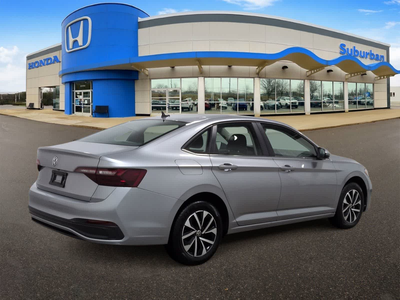 Thumbnail: 2024 Volkswagen Jetta - 8