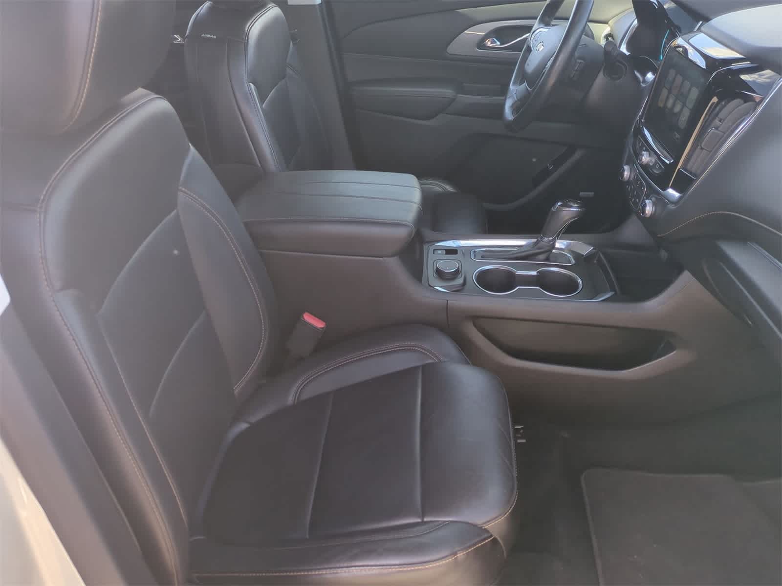 Thumbnail: 2018 Chevrolet Traverse - 11