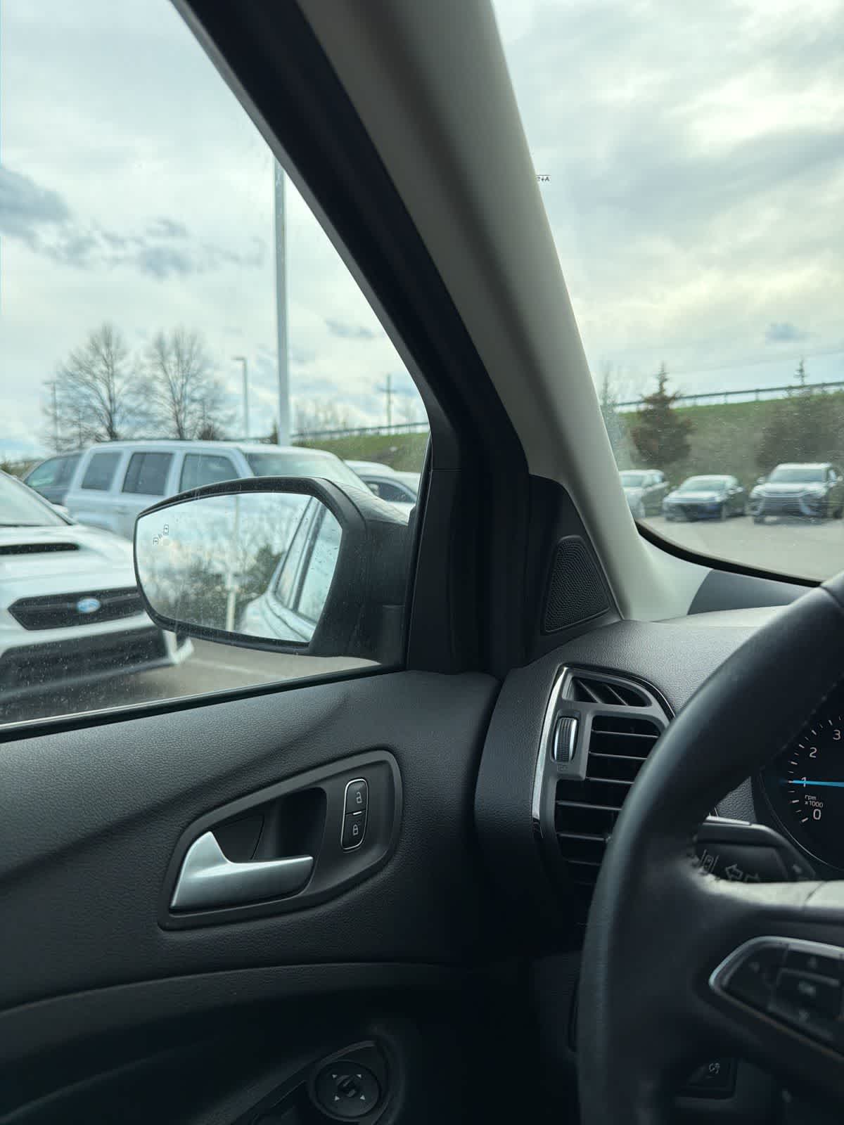 Thumbnail: 2018 Ford Escape - 12