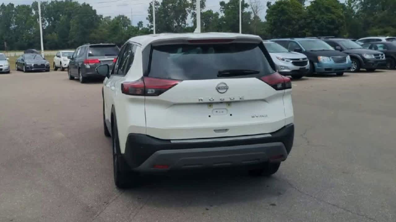 Thumbnail: 2023 Nissan Rogue - 7