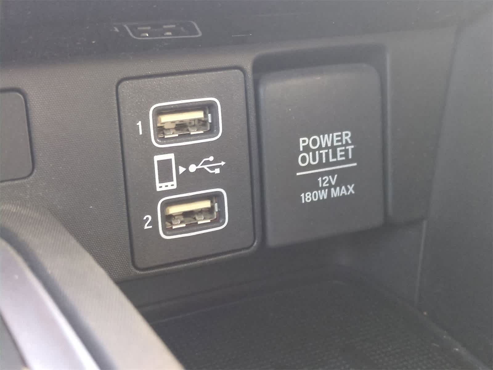 Thumbnail: 2019 Honda Insight - 32