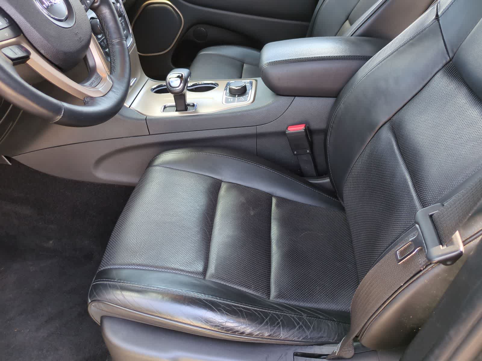 Thumbnail: 2014 Jeep Grand Cherokee - 16