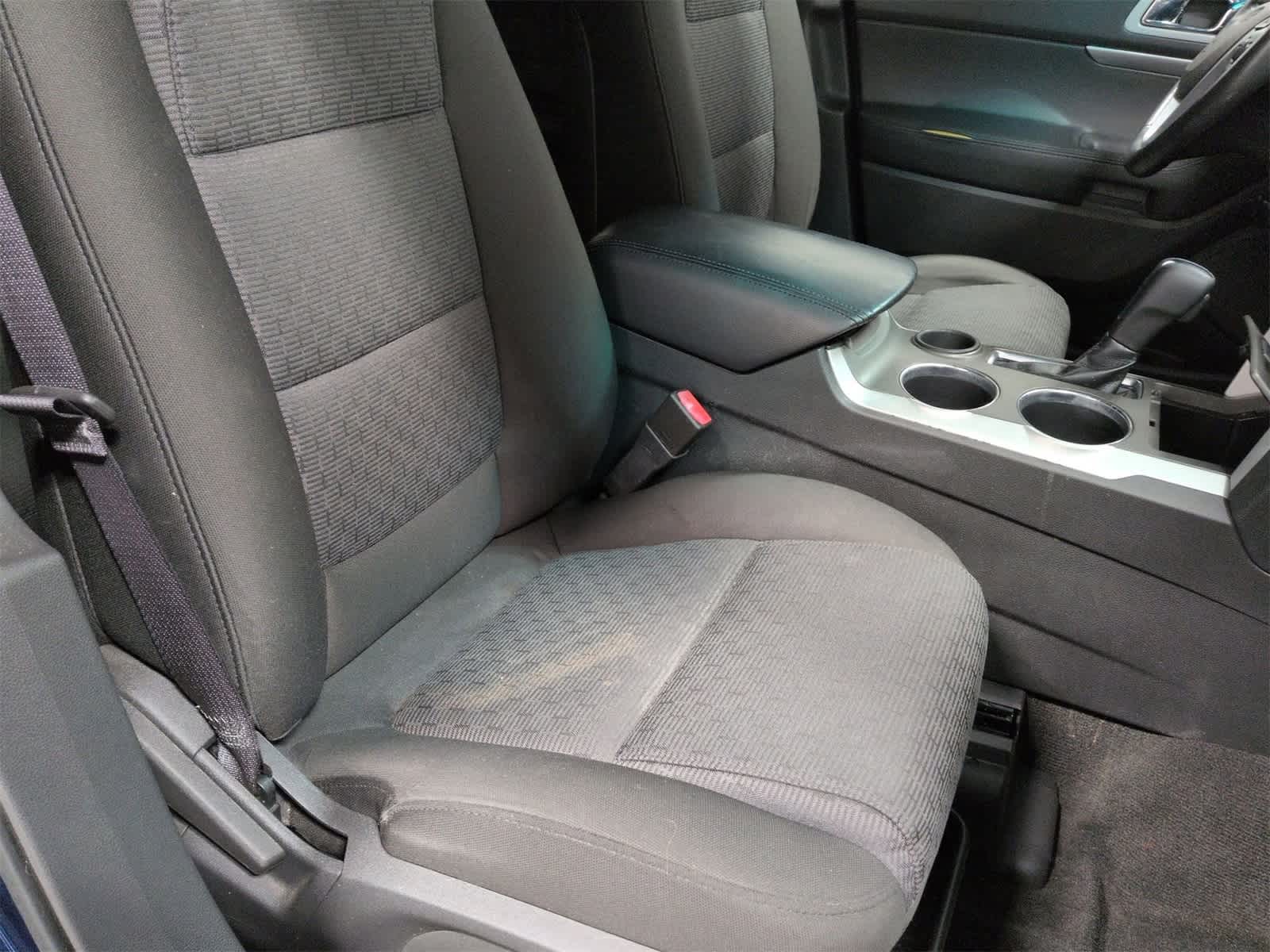 Thumbnail: 2012 Ford Explorer - 22