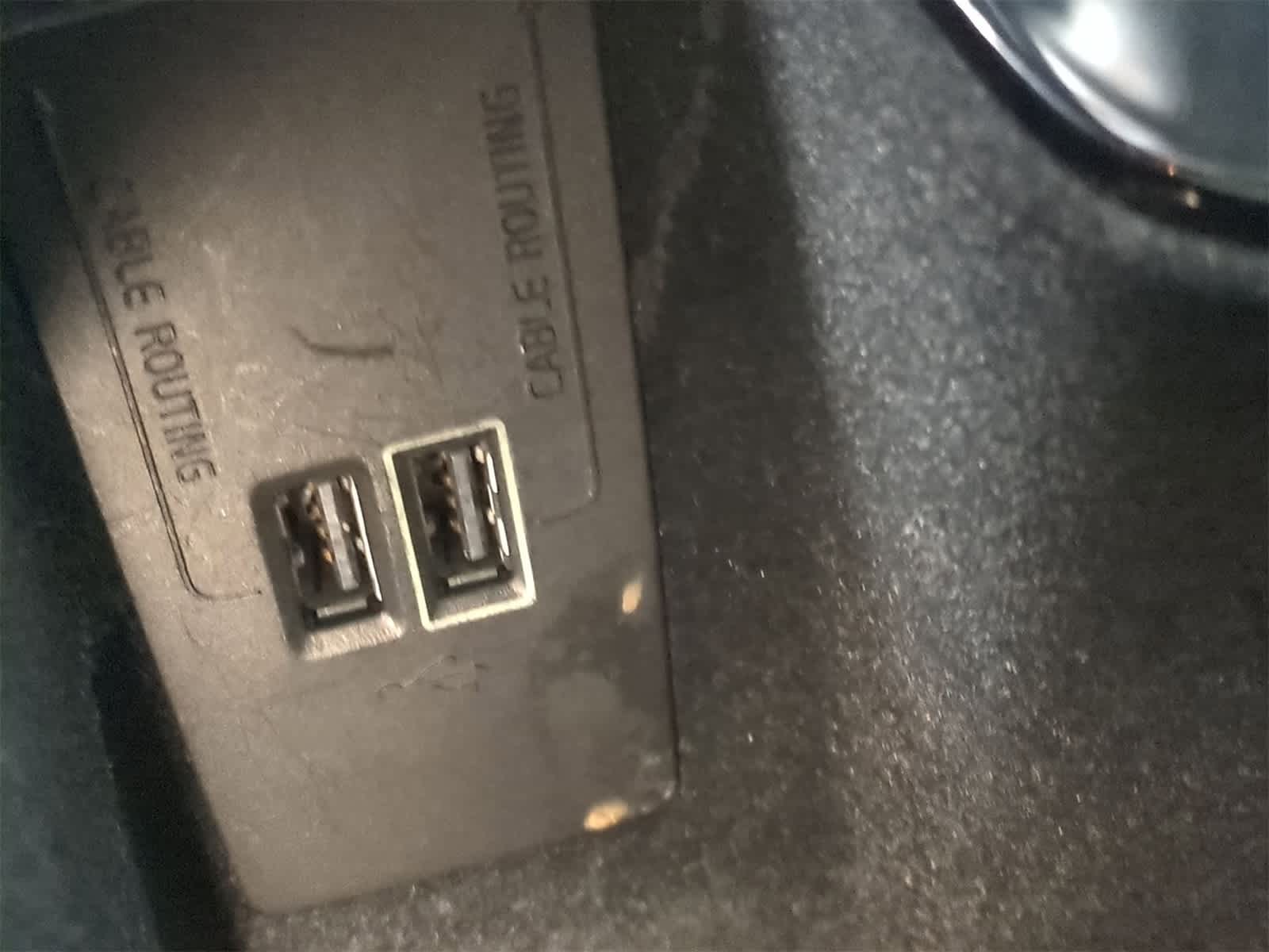 Thumbnail: 2018 Volvo XC60 - 32