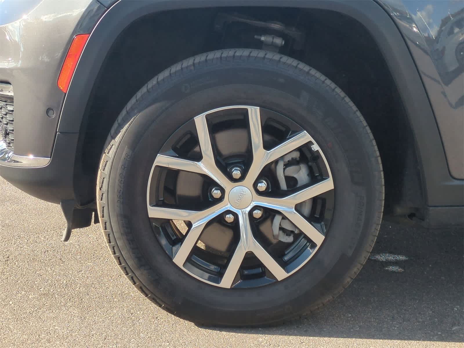 Thumbnail: 2024 Jeep Grand Cherokee L - 15