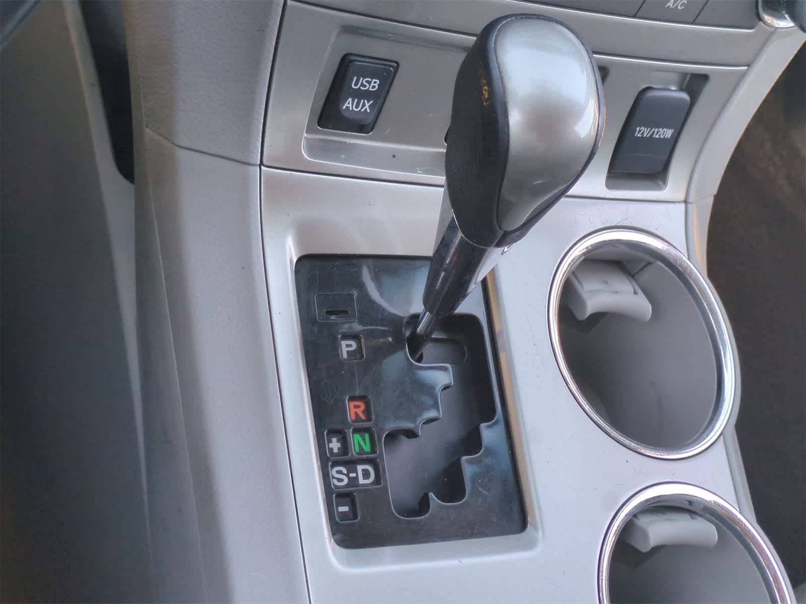 2012 Toyota Highlander SE 33