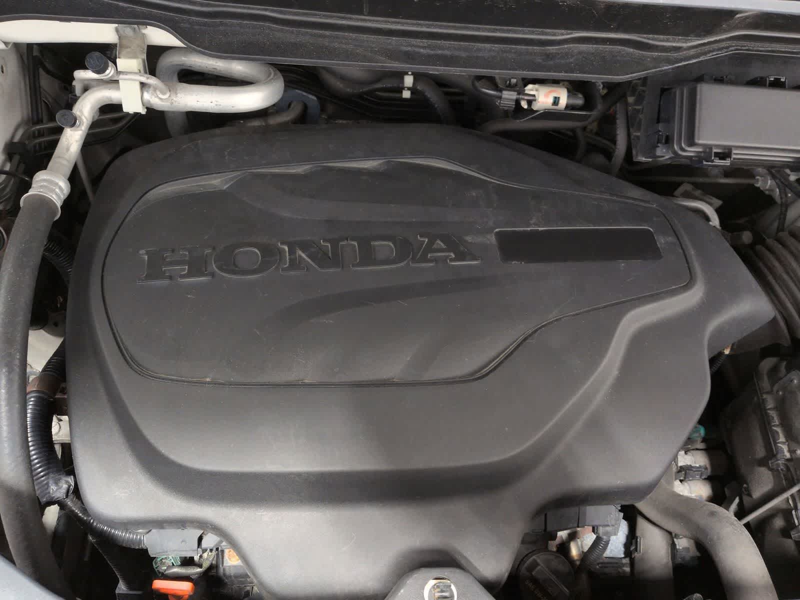 Thumbnail: 2017 Honda Pilot - 15