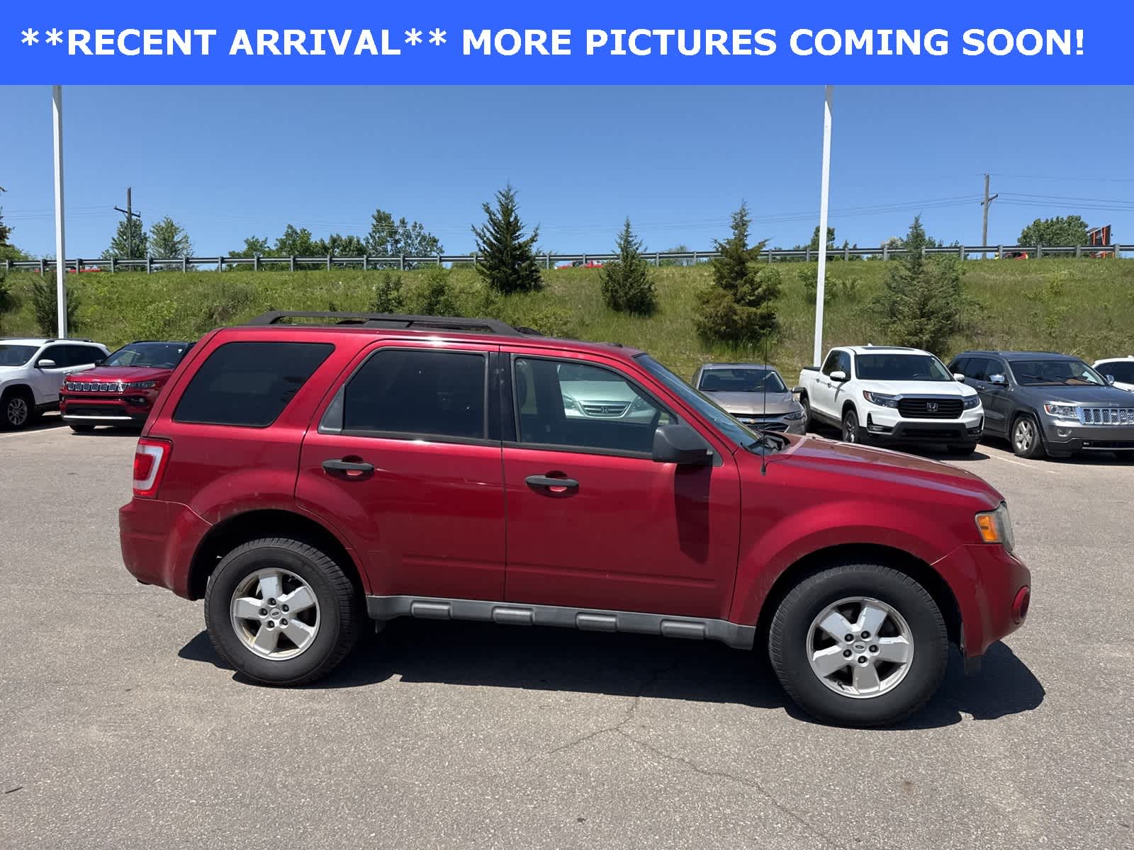 Thumbnail: 2009 Ford Escape - 12