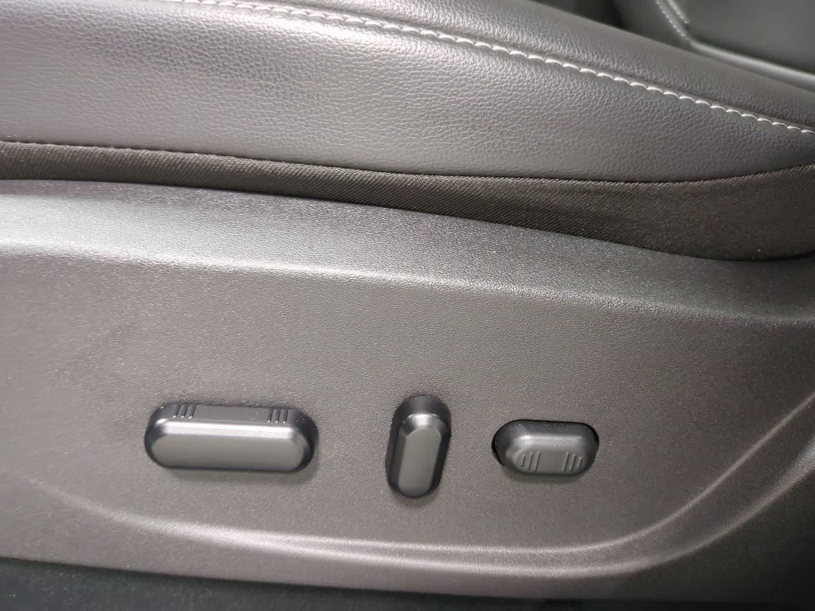 Thumbnail: 2019 Ford Escape - 18