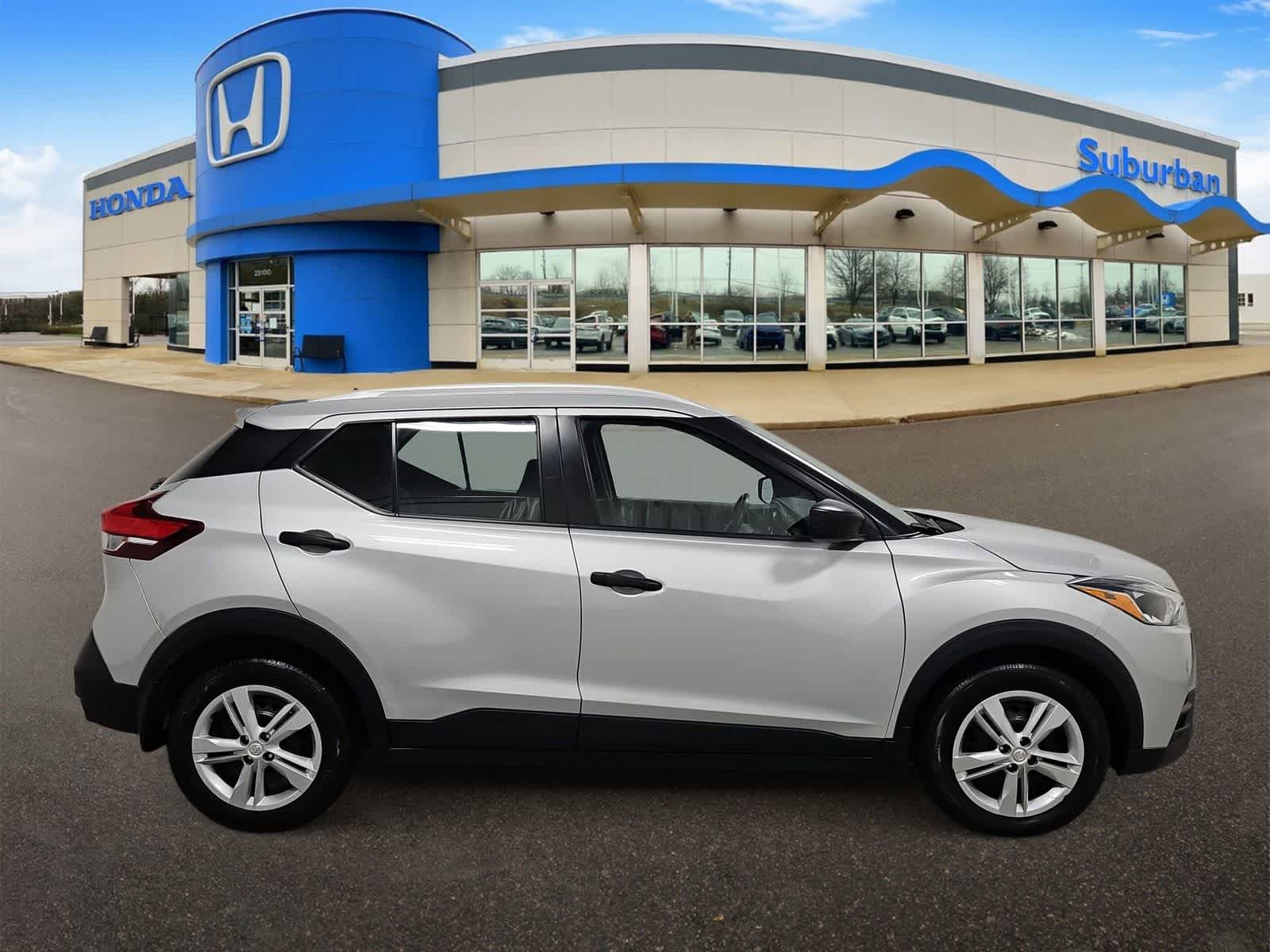 Thumbnail: 2019 Nissan Kicks - 9