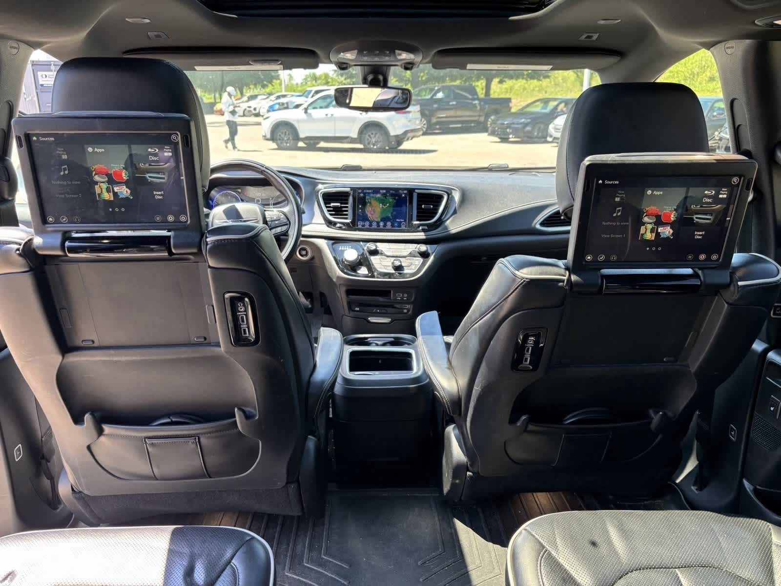 Thumbnail: 2018 Chrysler Pacifica - 6