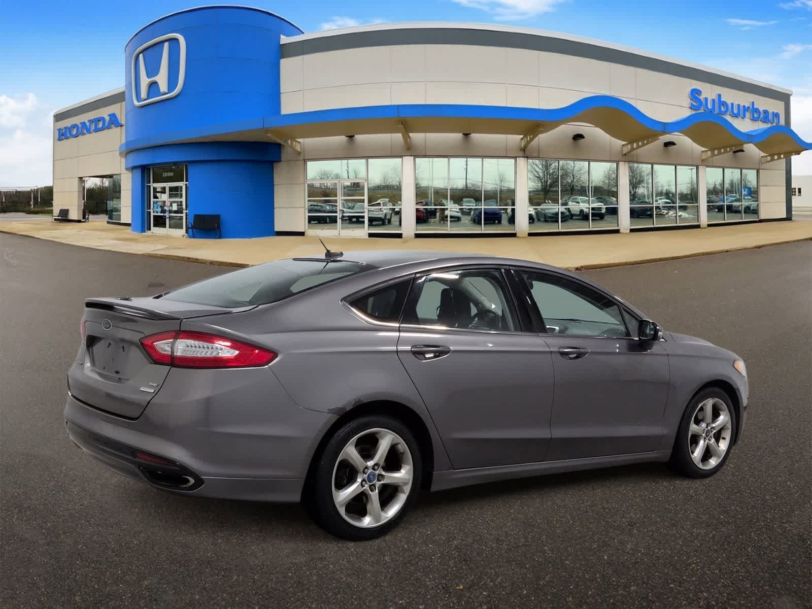 Thumbnail: 2013 Ford Fusion - 8