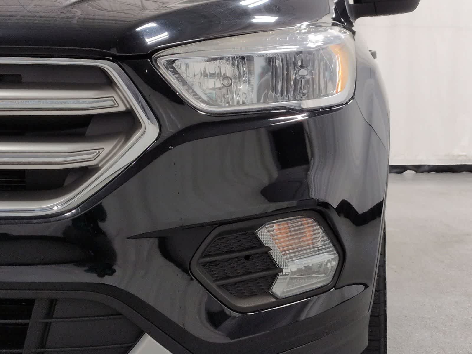Thumbnail: 2019 Ford Escape - 11