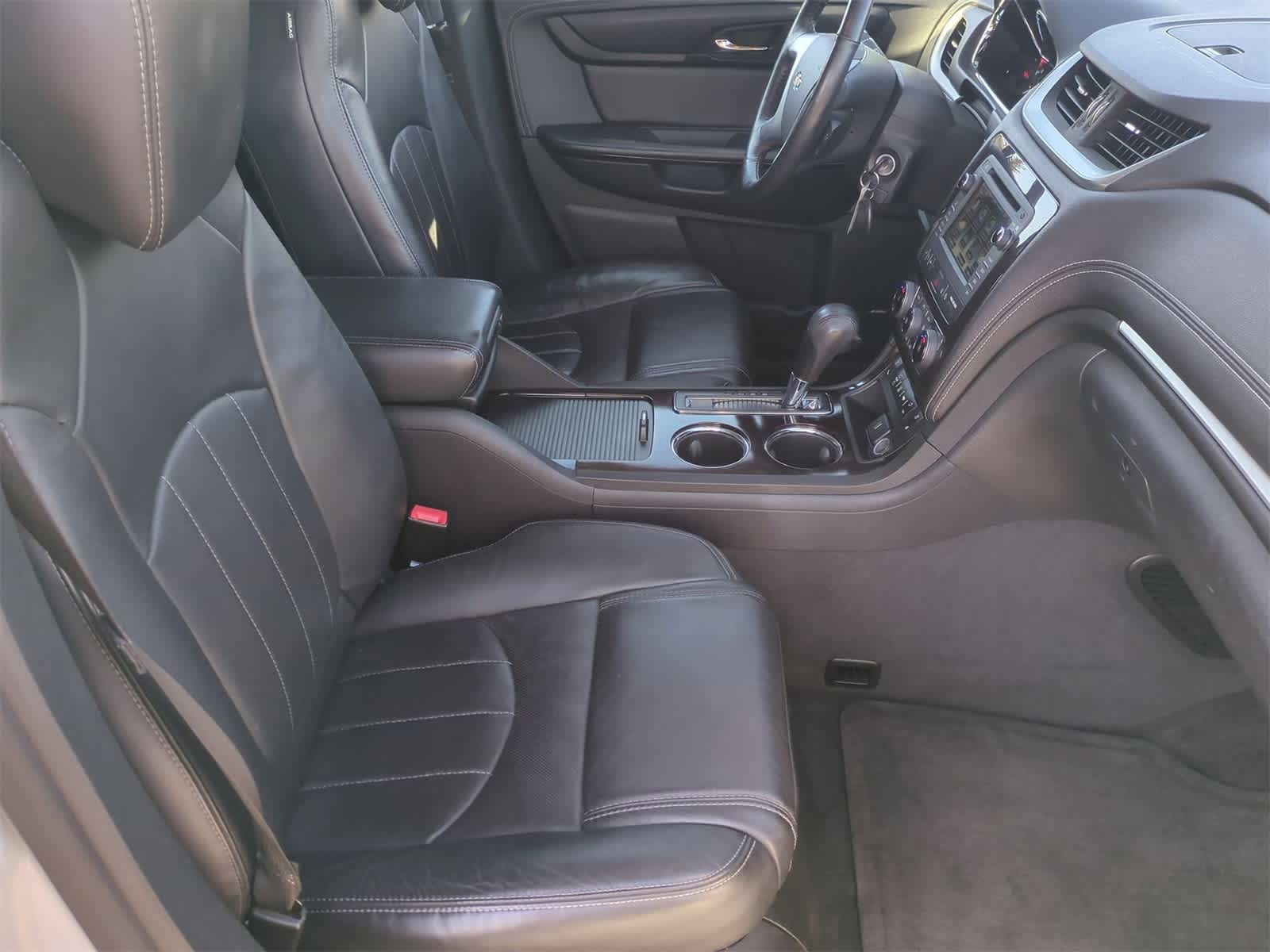 Thumbnail: 2017 Chevrolet Traverse - 22