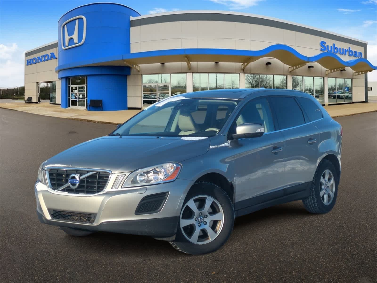 2011 Volvo XC60  -
                  Farmington Hills, MI