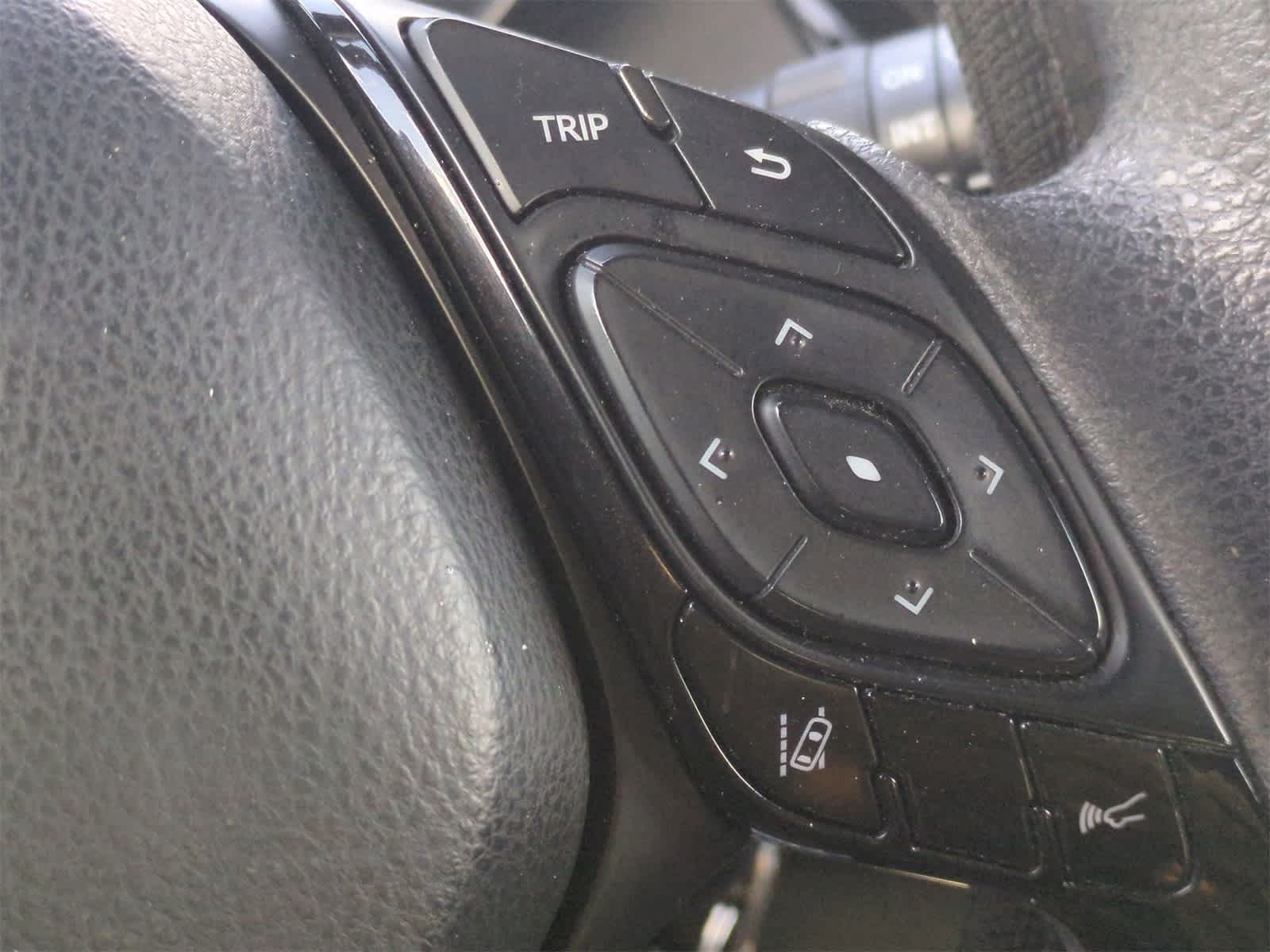 Thumbnail: 2019 Toyota C-HR - 24