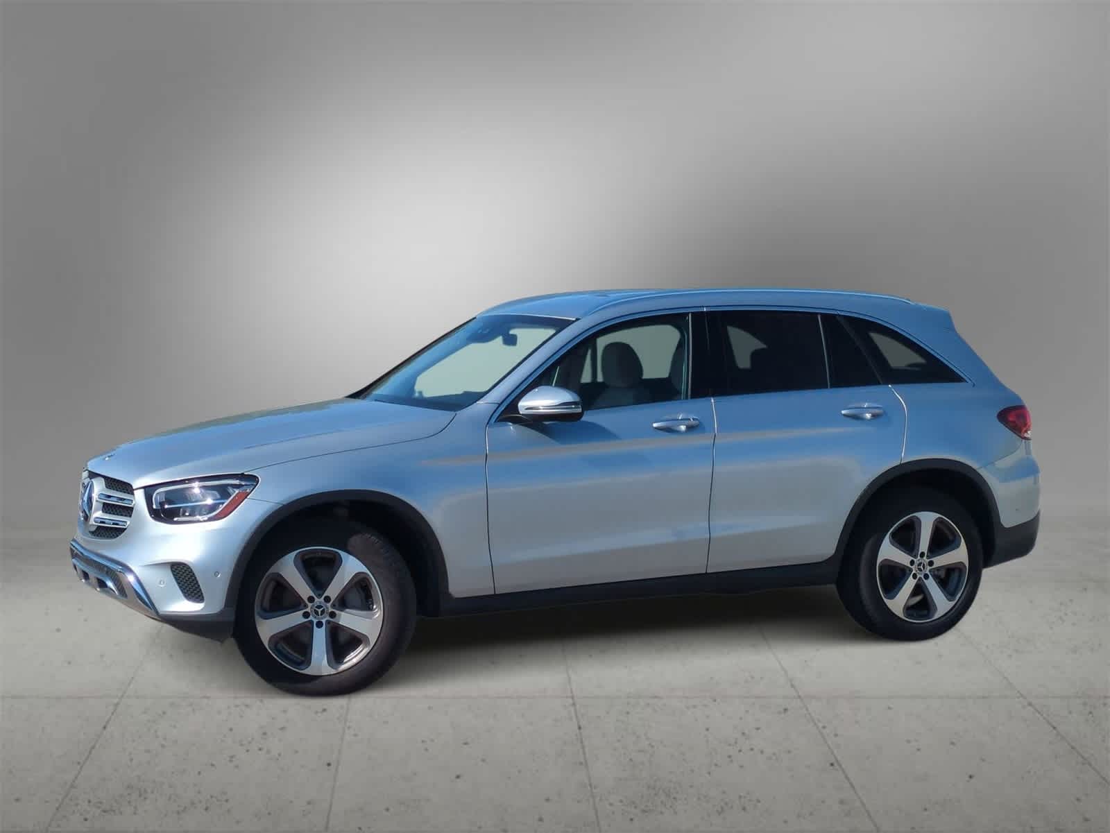 2022 Mercedes-Benz GLC GLC300's photo