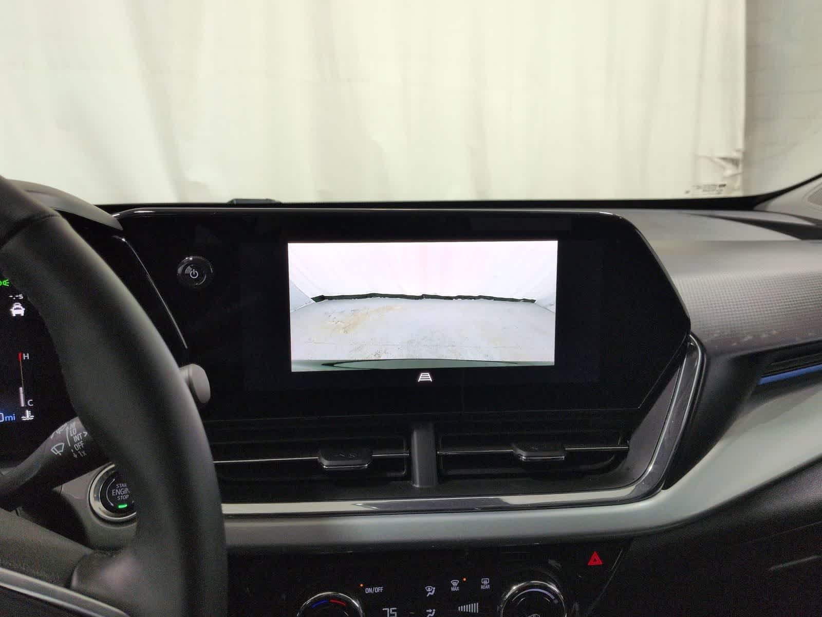 Thumbnail: 2025 Chevrolet Trax - 29