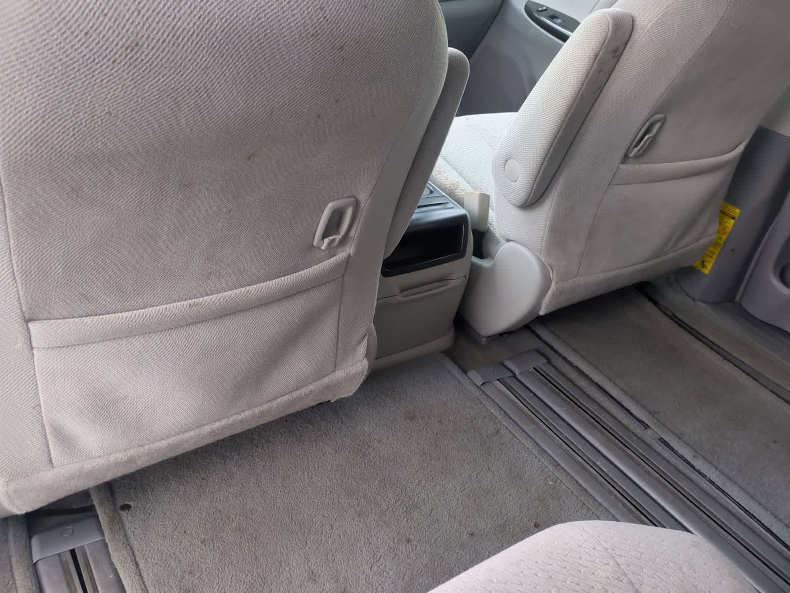 Thumbnail: 2012 Toyota Sienna - 18