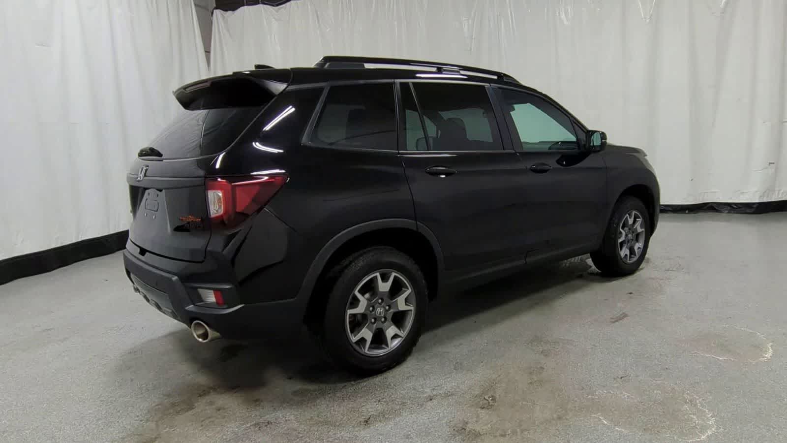 Thumbnail: 2023 Honda Passport - 8