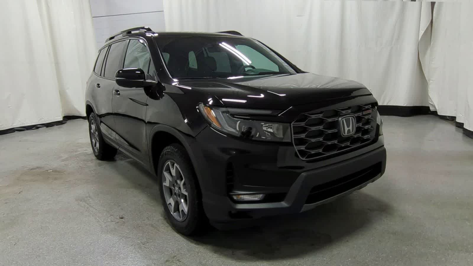 Thumbnail: 2023 Honda Passport - 2