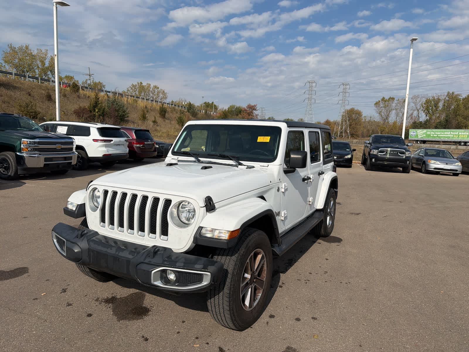 2020 Jeep Wrangler Unlimited Sahara photo 3