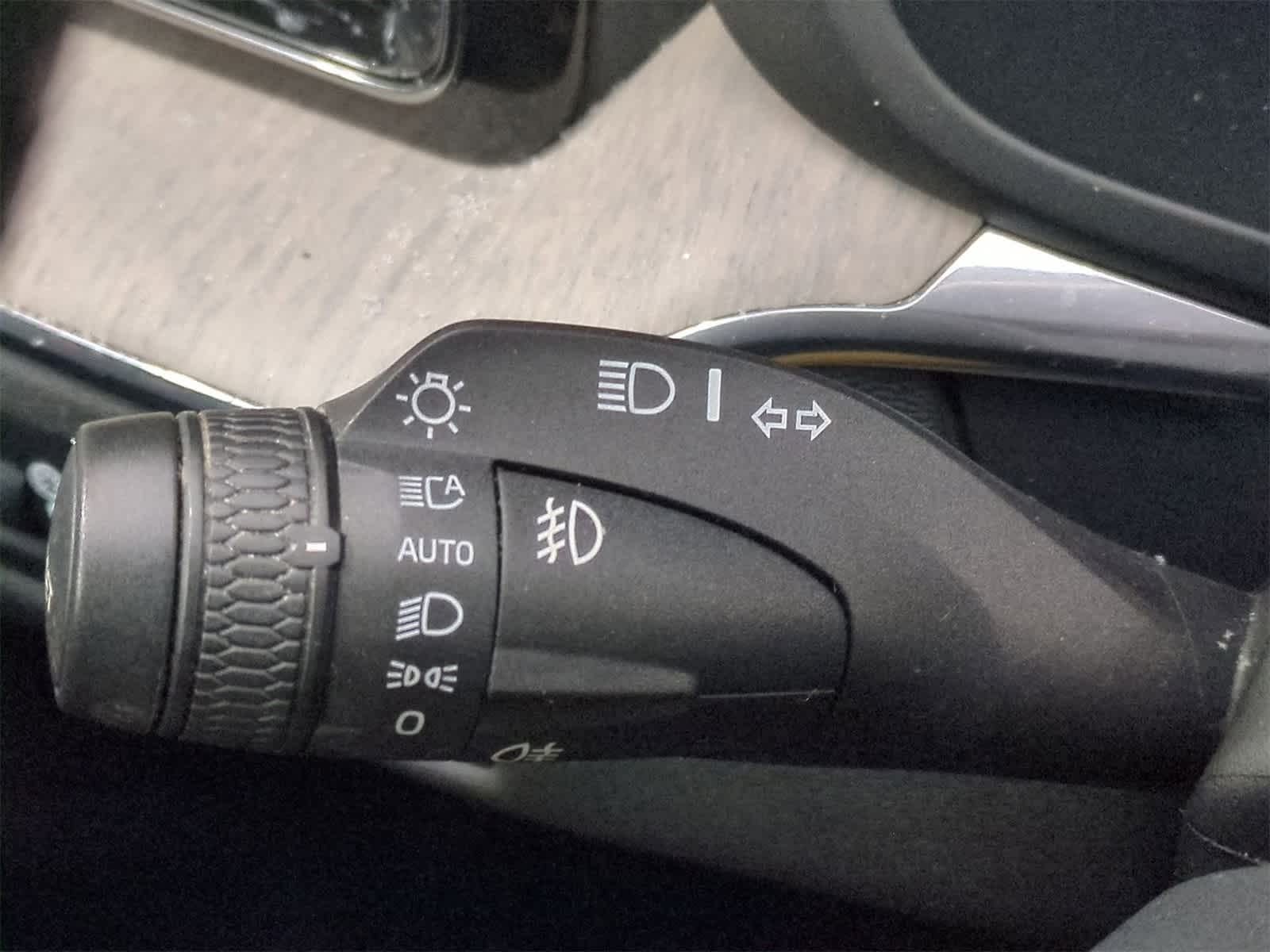 Thumbnail: 2018 Volvo XC60 - 28