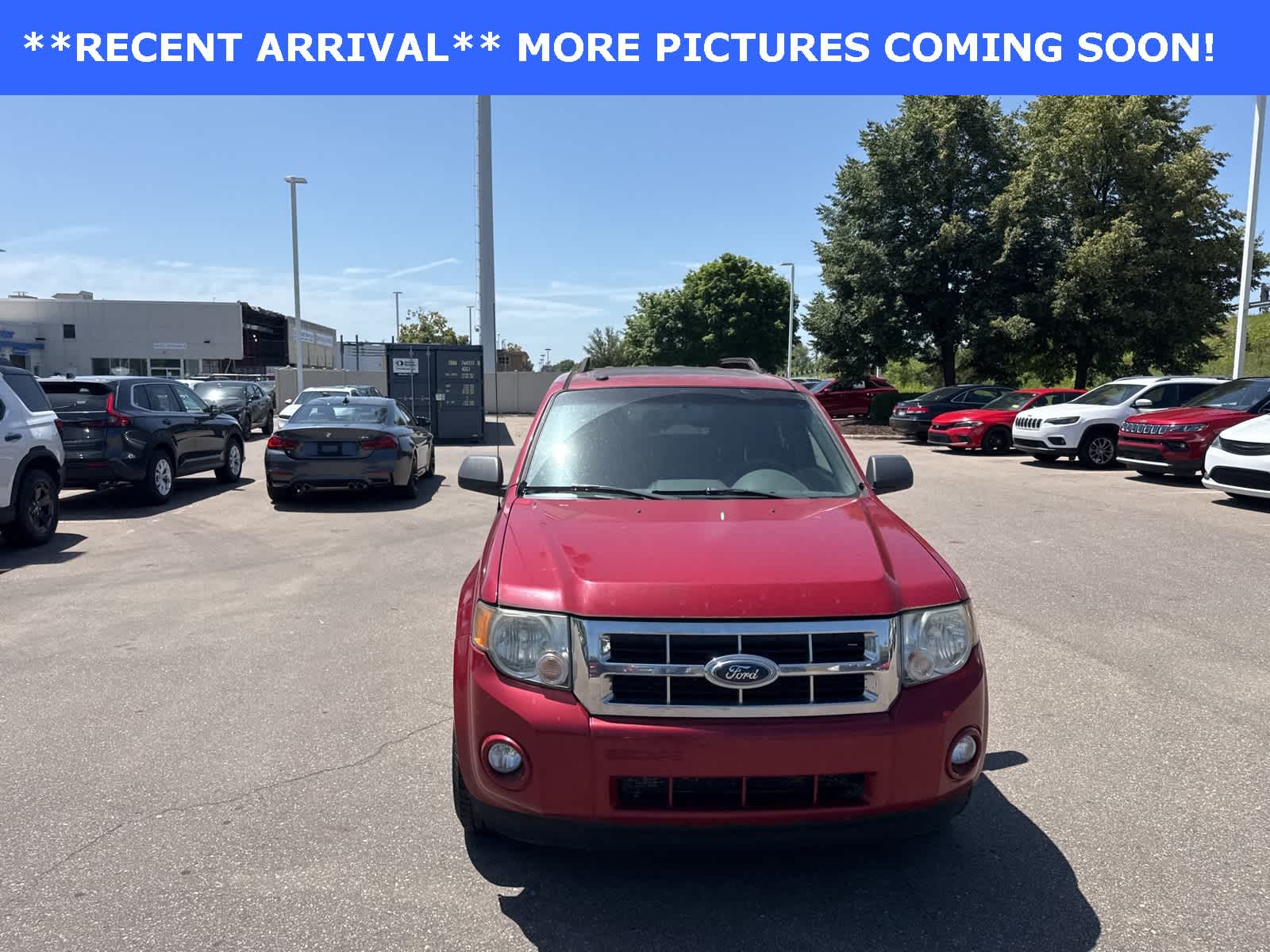 Thumbnail: 2009 Ford Escape - 6
