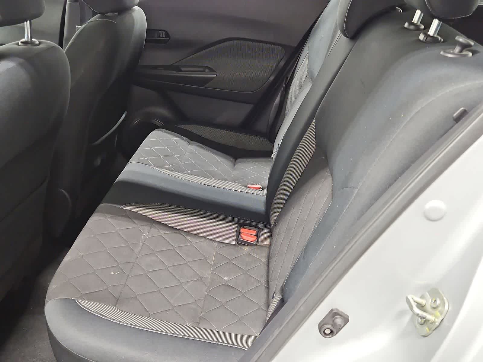 Thumbnail: 2019 Nissan Kicks - 17