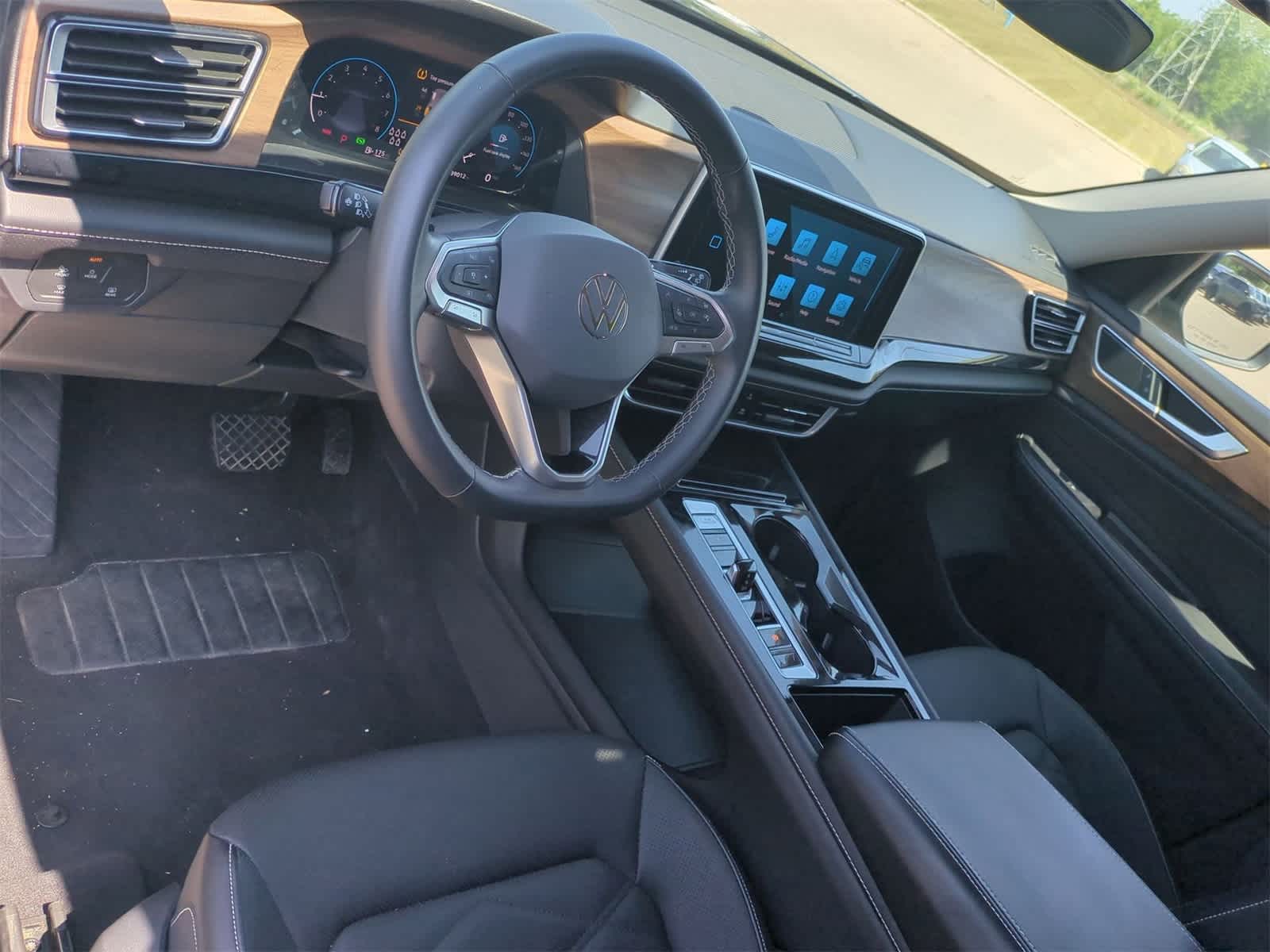 Thumbnail: 2024 Volkswagen Atlas - 10