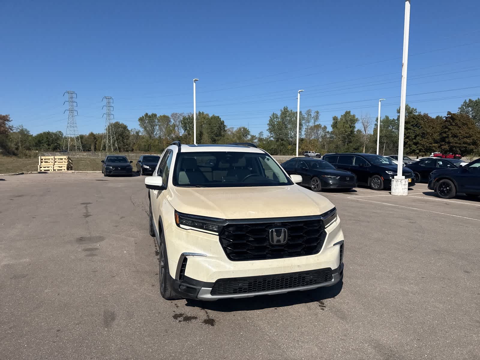 Thumbnail: 2023 Honda Pilot - 6