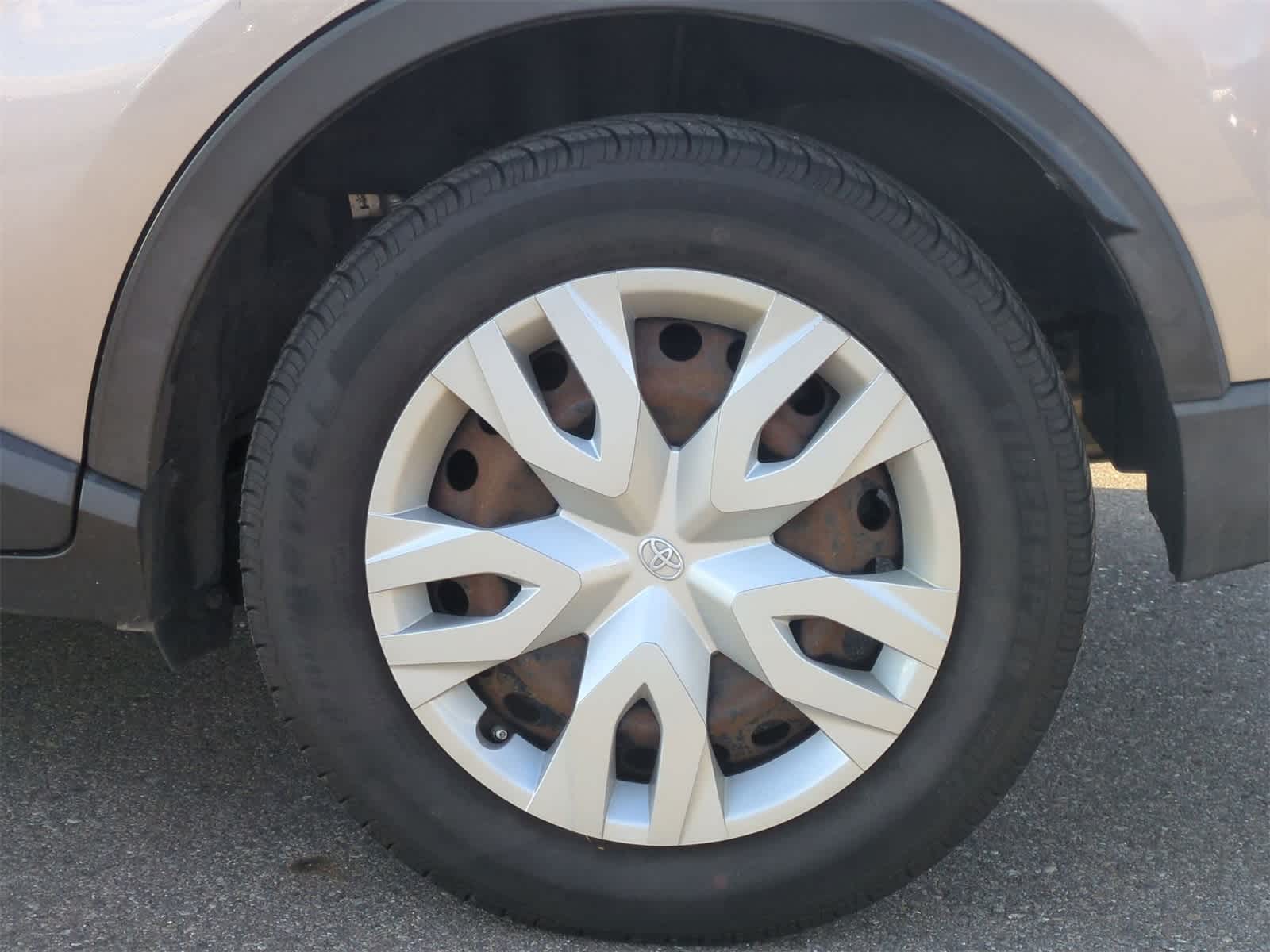 Thumbnail: 2019 Toyota C-HR - 15