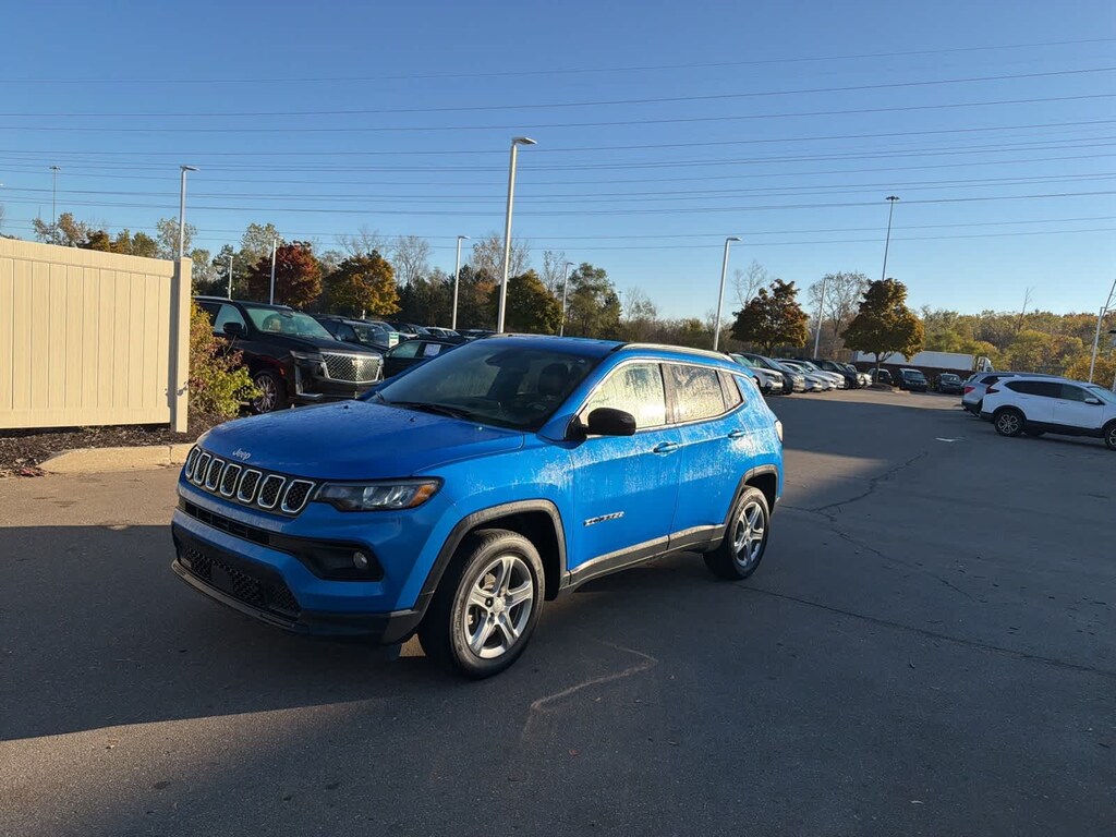 Used 2024 Jeep Compass Latitude SUV