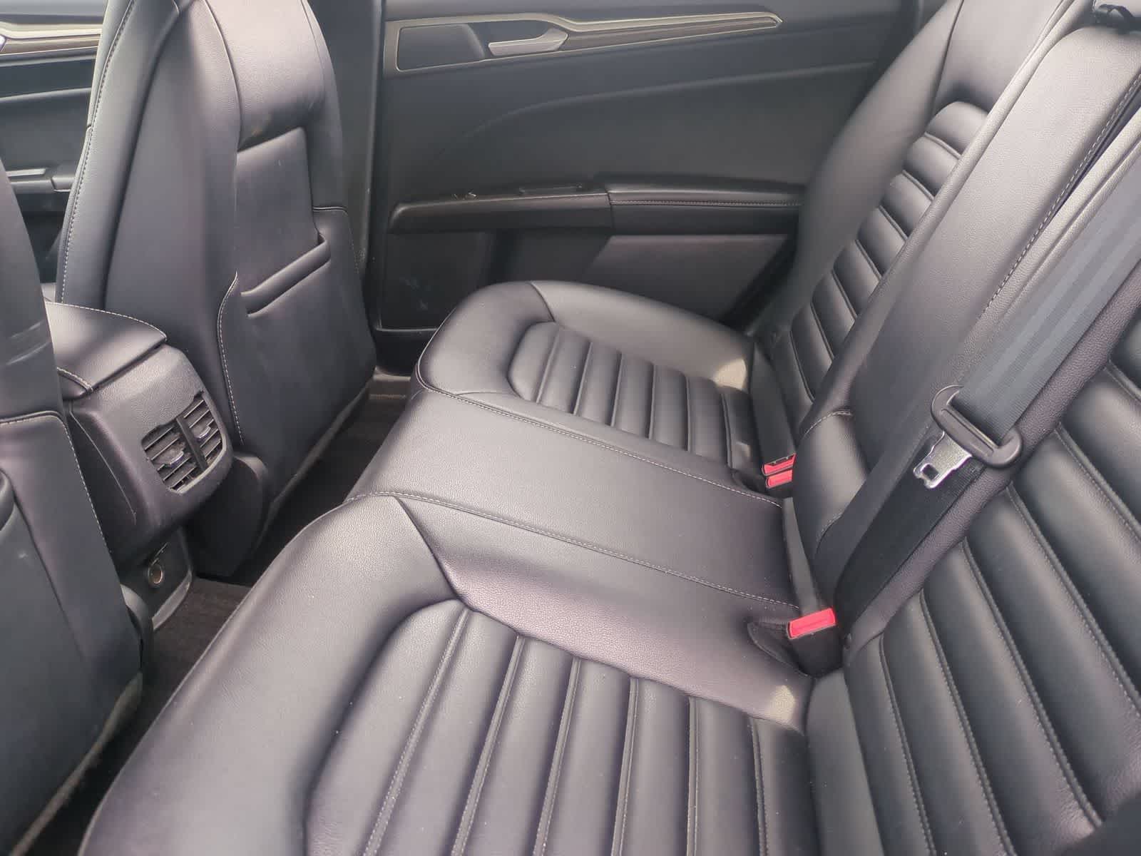 Thumbnail: 2019 Ford Fusion - 18
