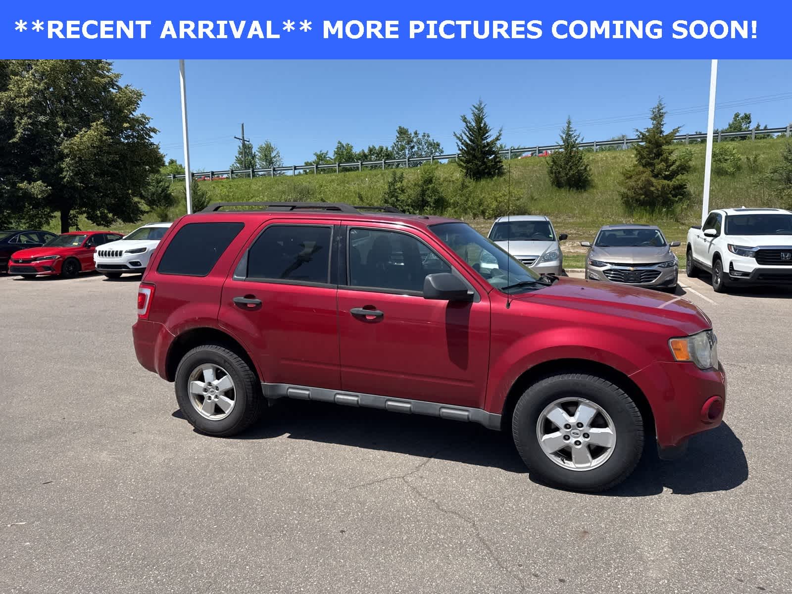 Thumbnail: 2009 Ford Escape - 11