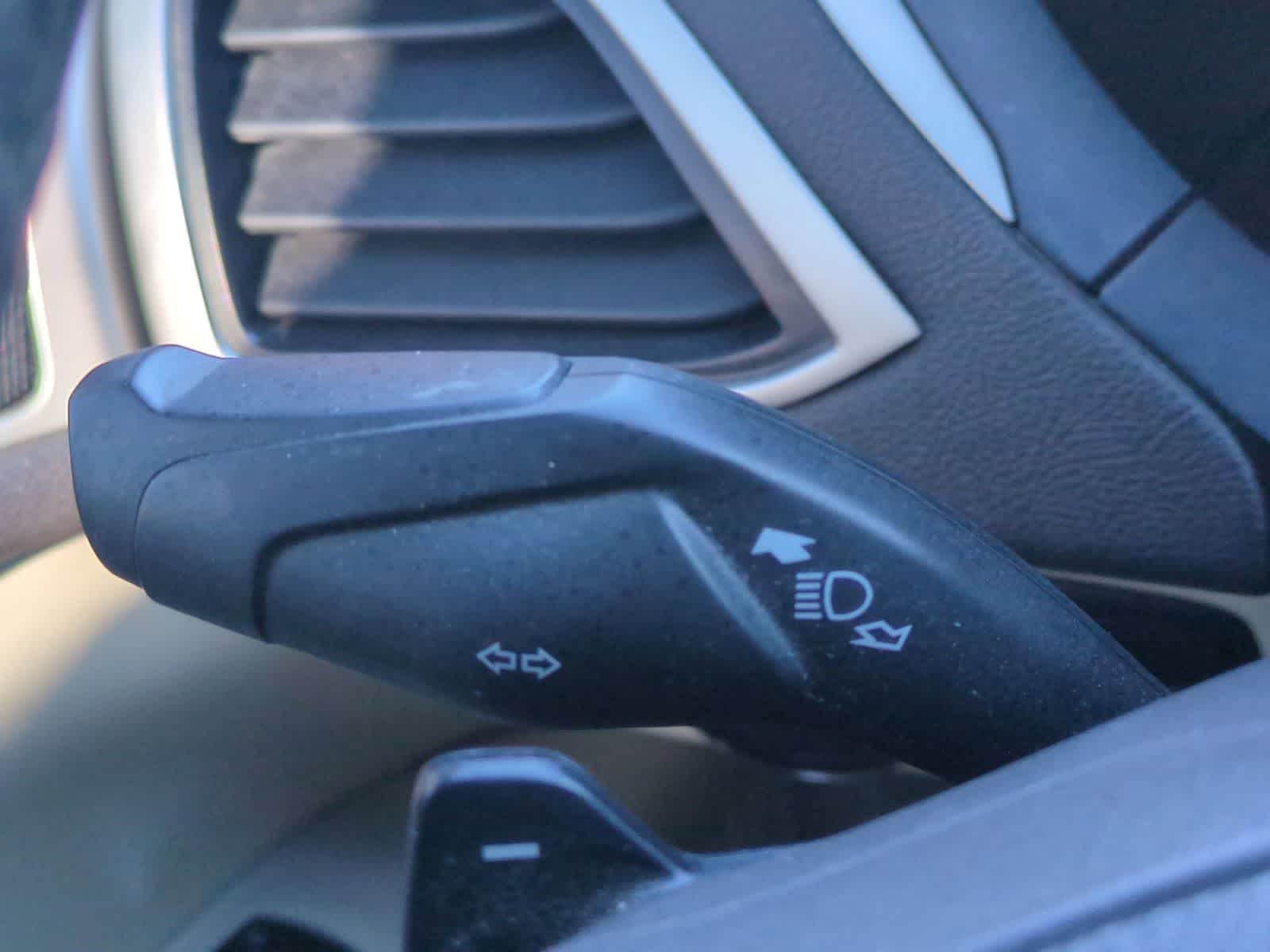 Thumbnail: 2015 Lincoln MKZ - 28