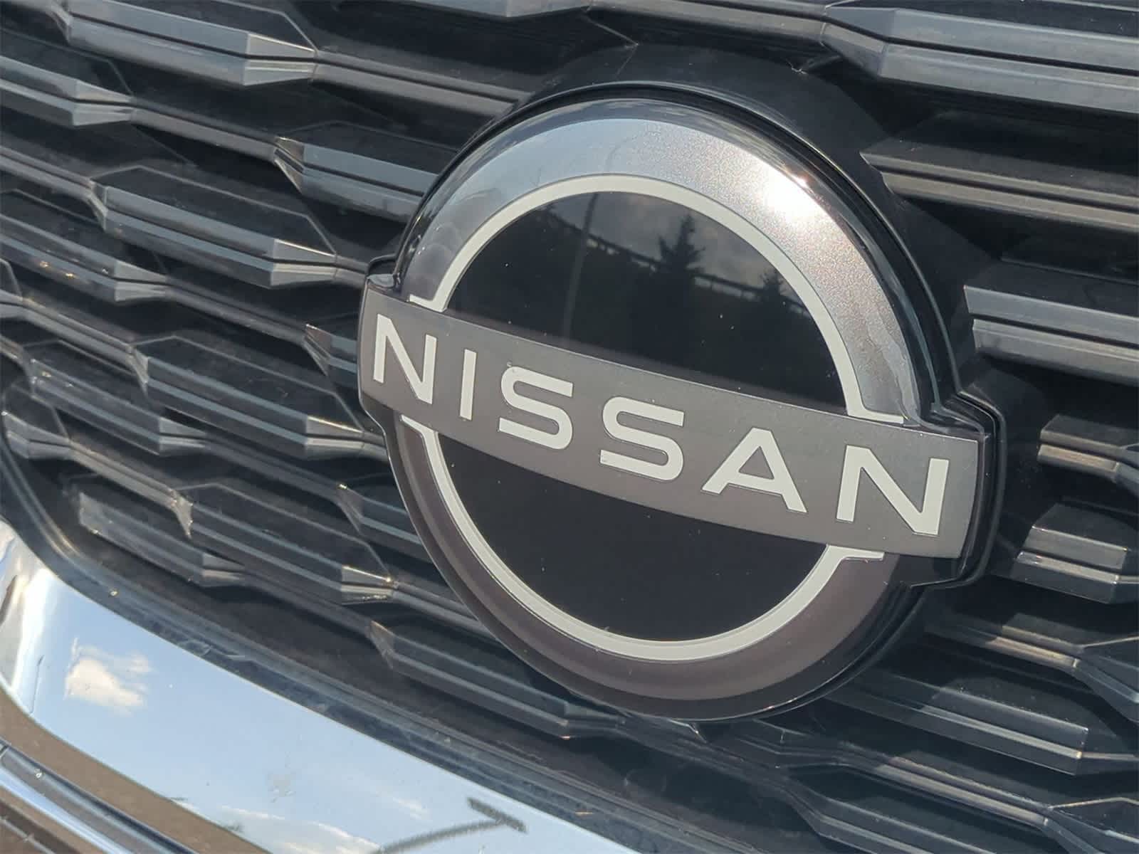 2023 Nissan Rogue SV 12