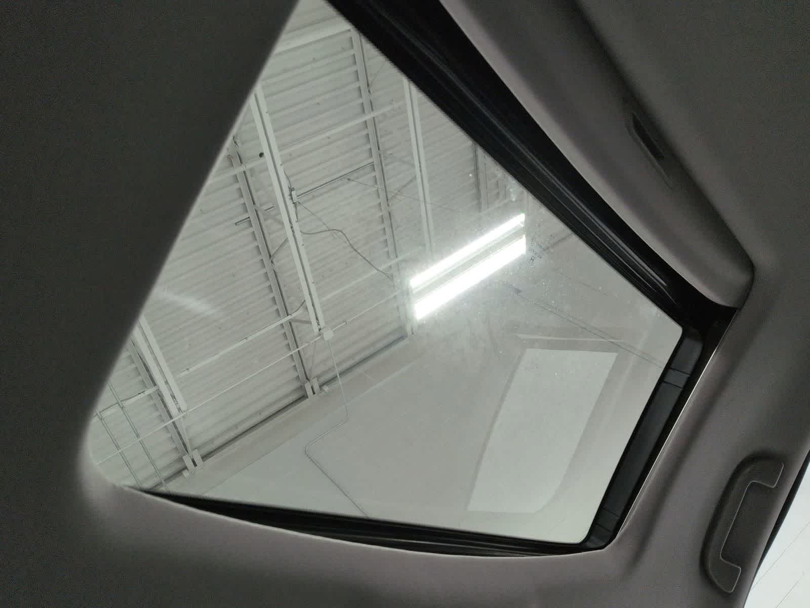 Thumbnail: 2017 Honda Pilot - 20