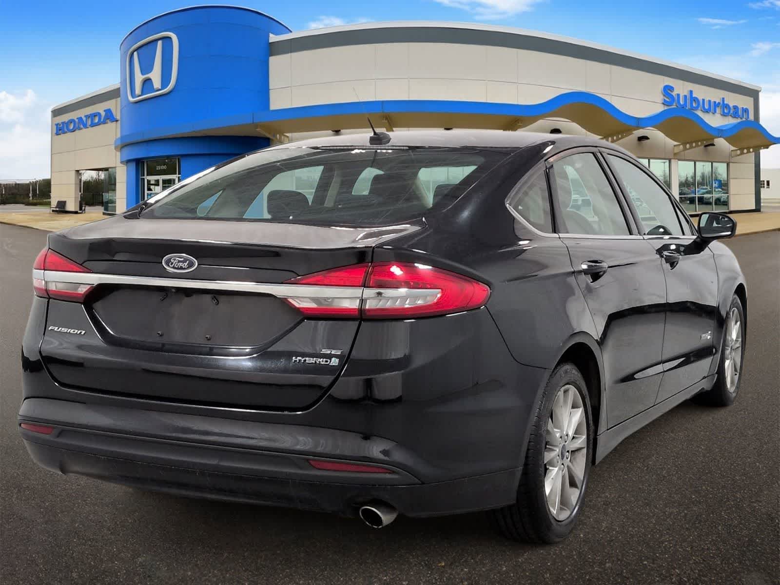 Thumbnail: 2017 Ford Fusion - 8