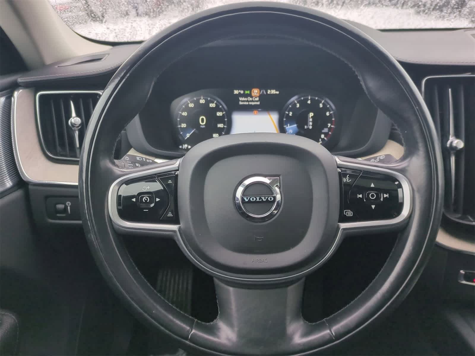 Thumbnail: 2018 Volvo XC60 - 24