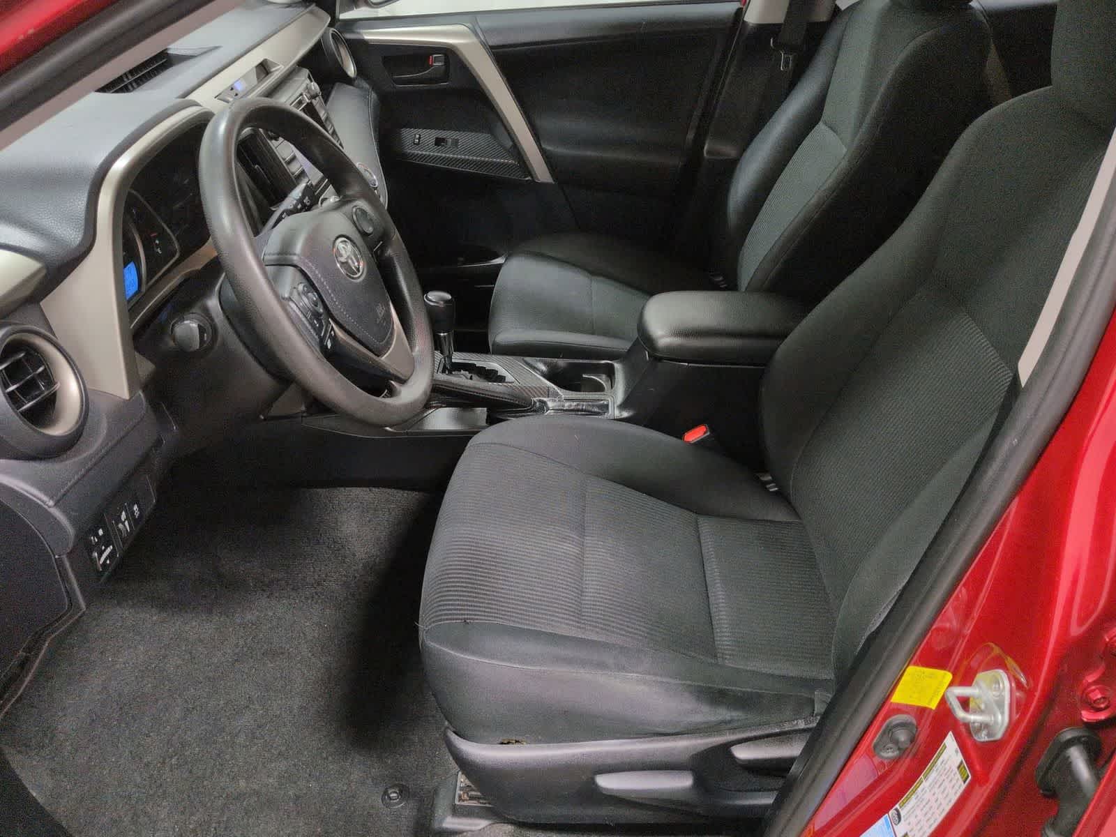 Thumbnail: 2015 Toyota RAV4 - 17