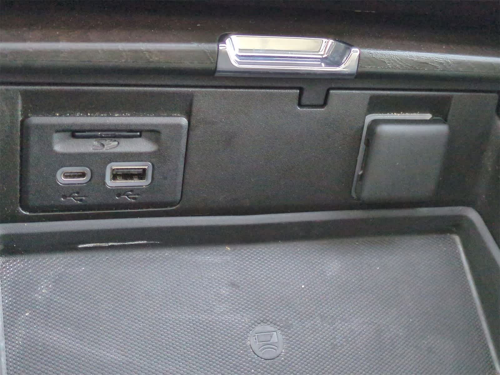 Thumbnail: 2021 GMC Yukon - 34