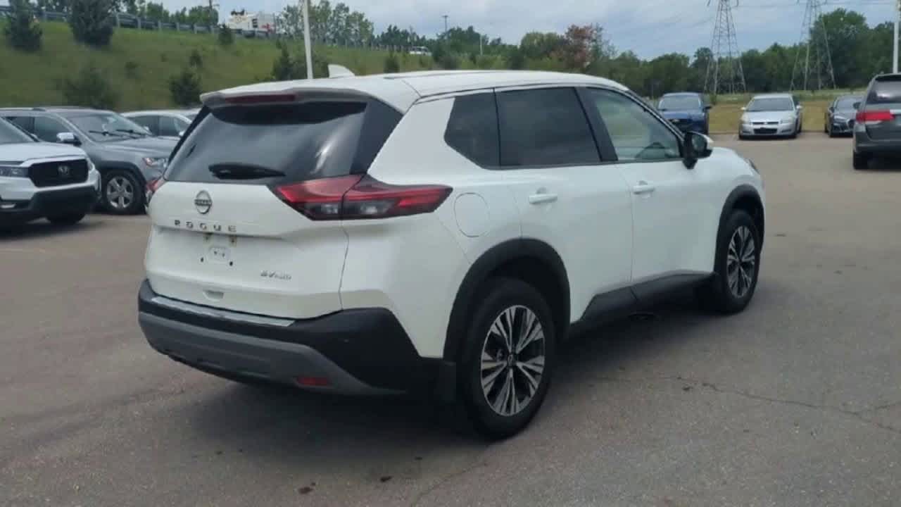 Thumbnail: 2023 Nissan Rogue - 8