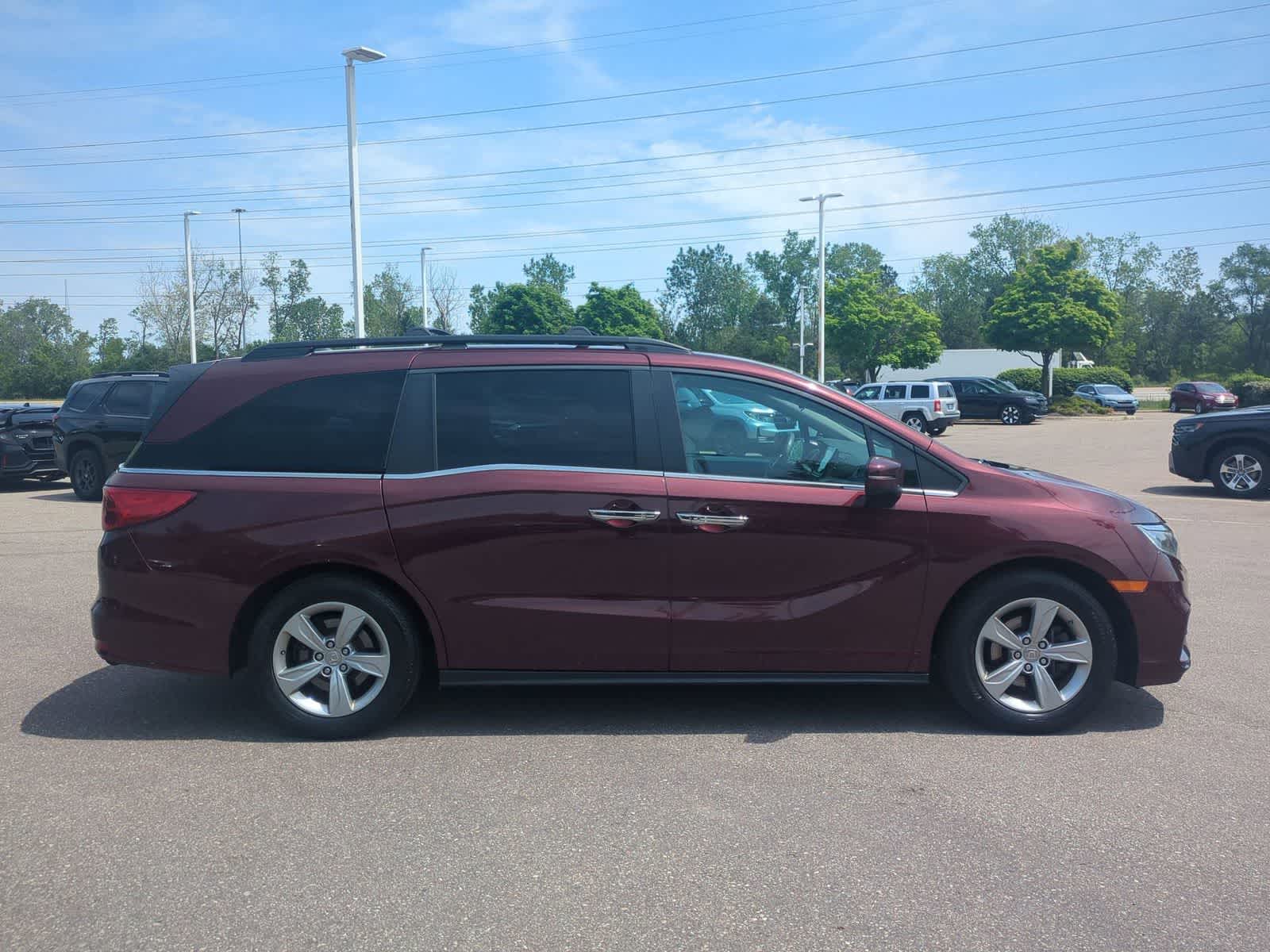Thumbnail: 2019 Honda Odyssey - 9