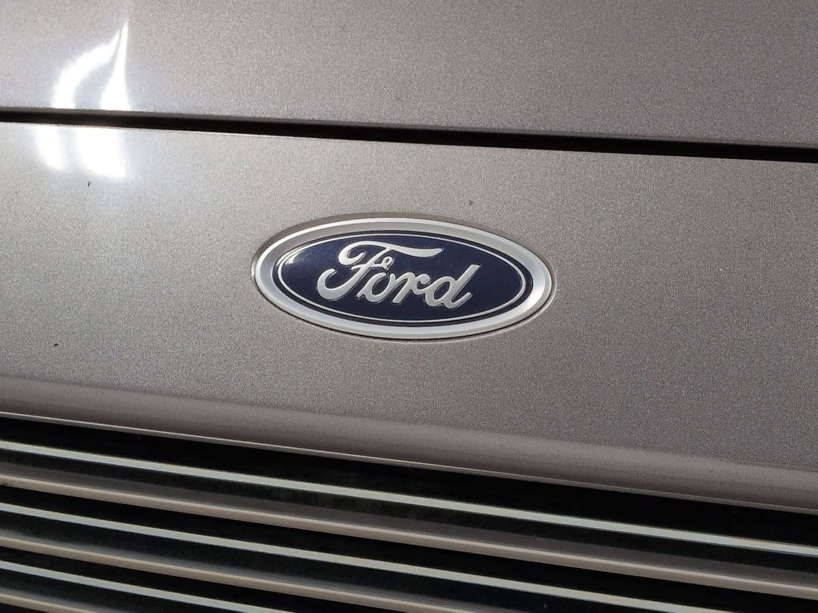 Thumbnail: 2013 Ford Fusion - 13