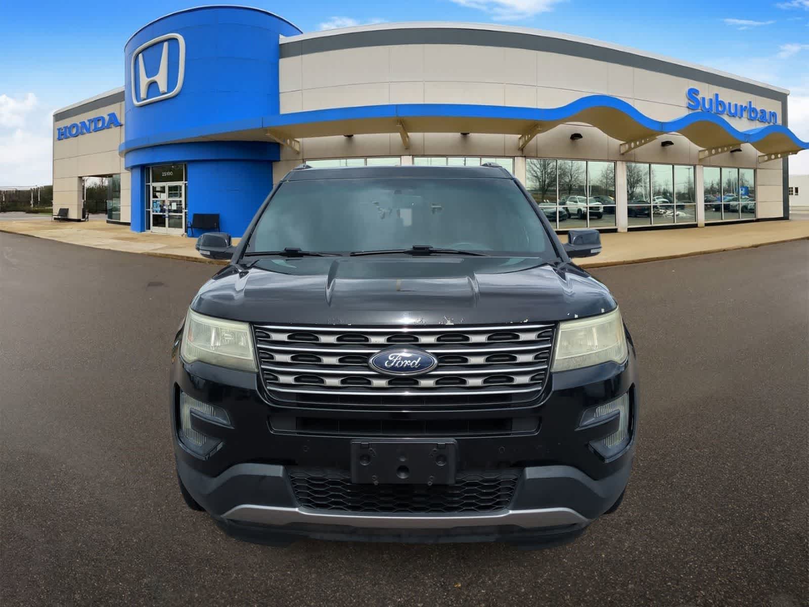 Thumbnail: 2016 Ford Explorer - 3