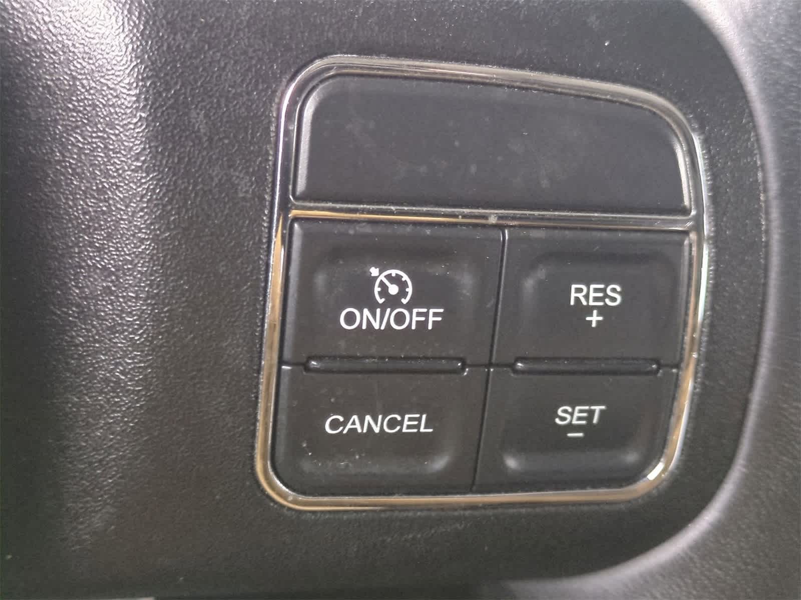 Thumbnail: 2016 Jeep Wrangler - 24