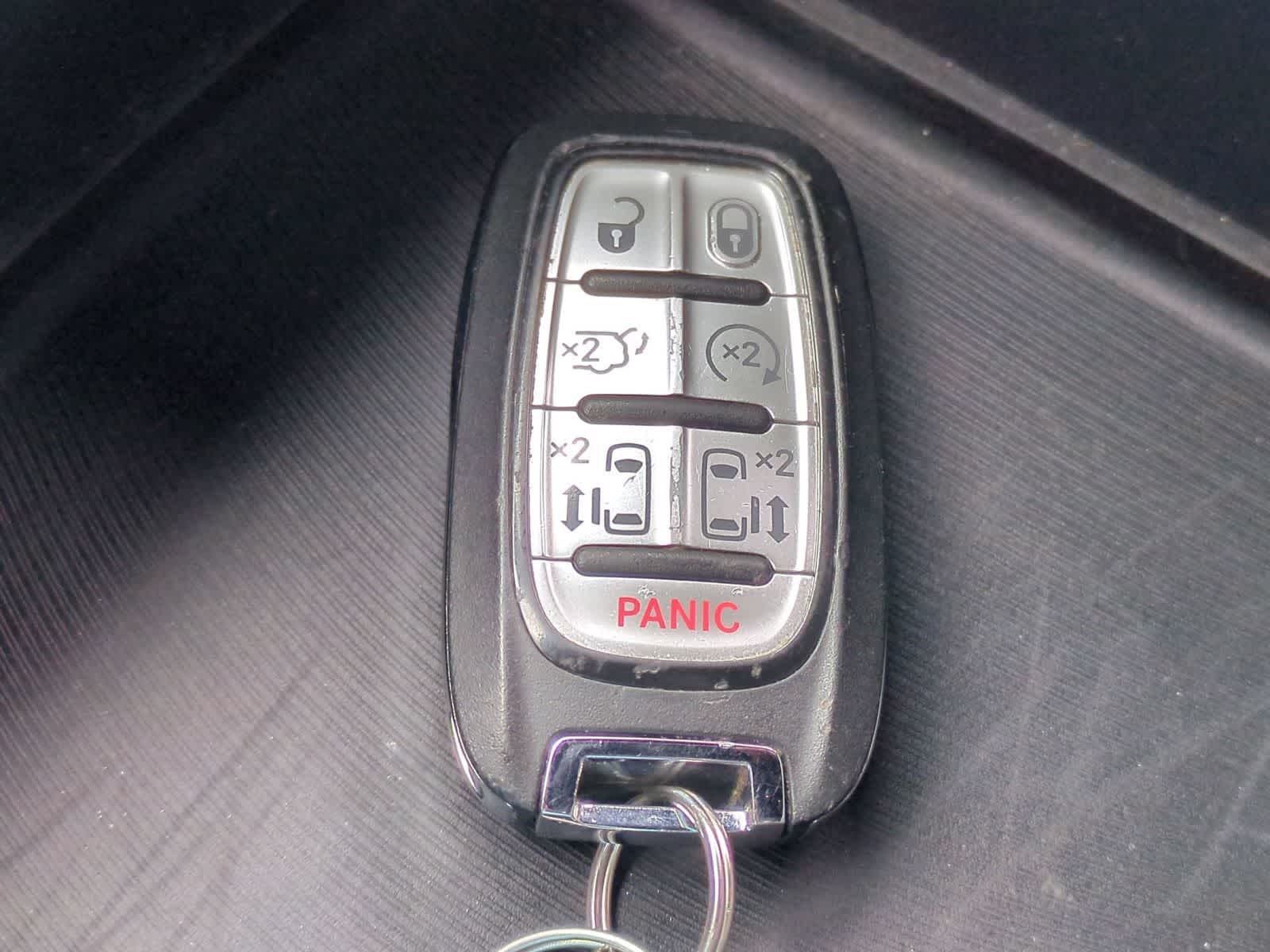 Thumbnail: 2025 Chrysler Pacifica - 33
