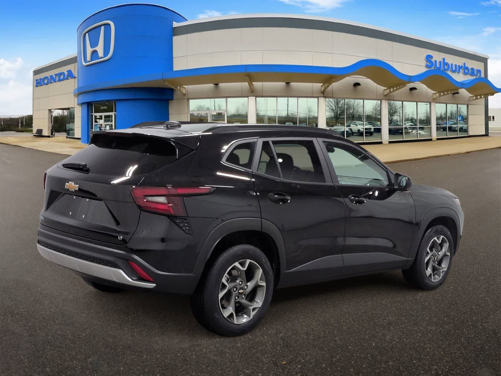 Thumbnail: 2025 Chevrolet Trax - 8