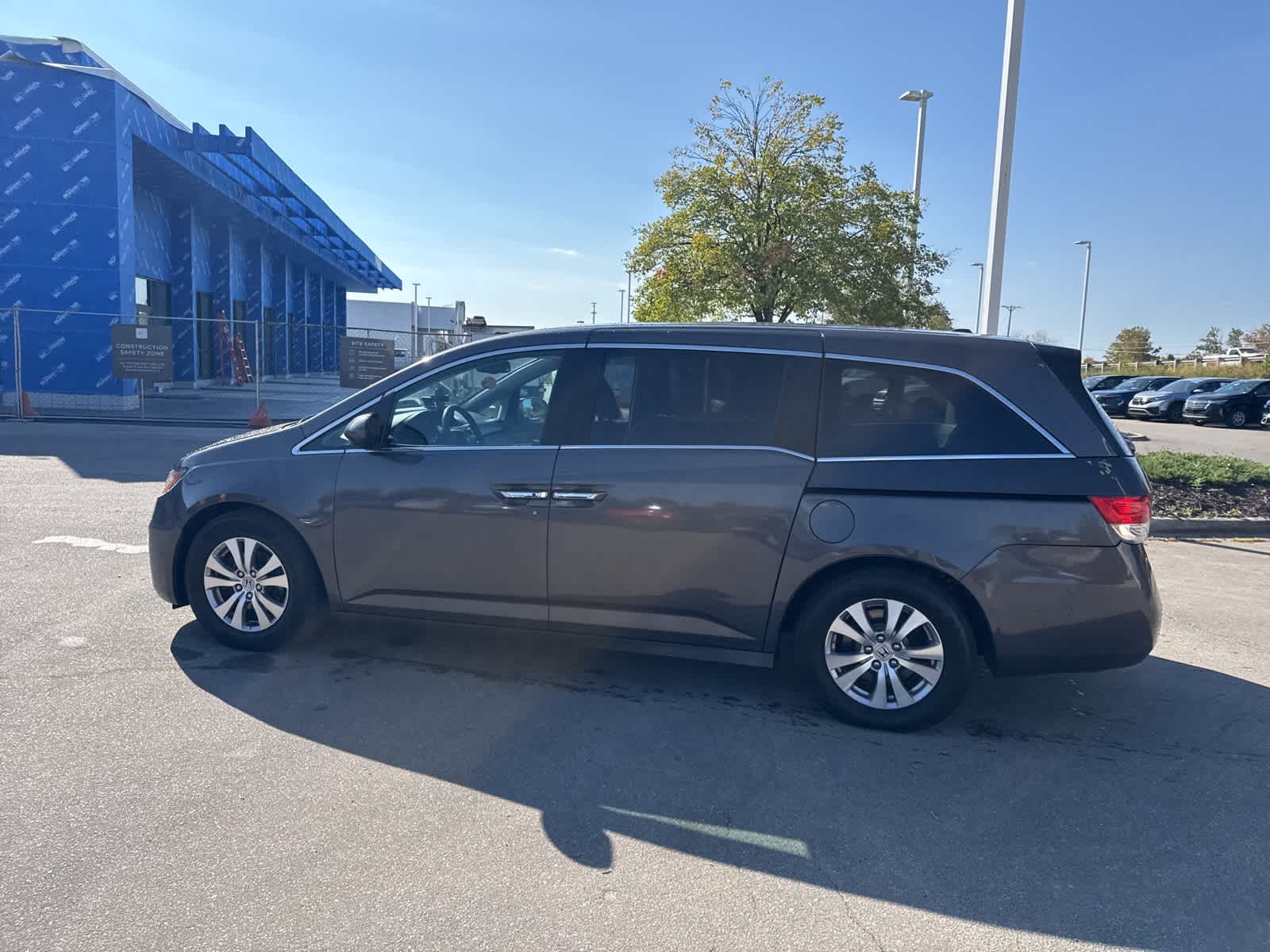 Thumbnail: 2015 Honda Odyssey - 30